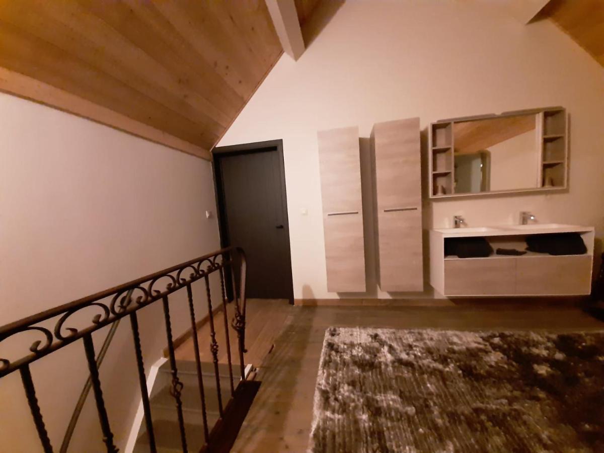 Vila Vélo 94 Geel Exteriér fotografie