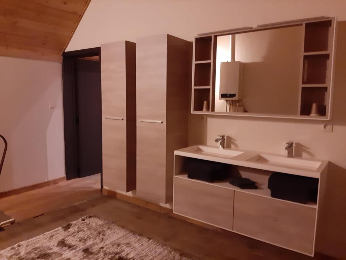 Vila Vélo 94 Geel Exteriér fotografie