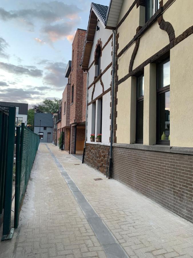 Vila Vélo 94 Geel Exteriér fotografie